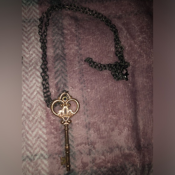 Jewelry Set - Picture 5 of 8